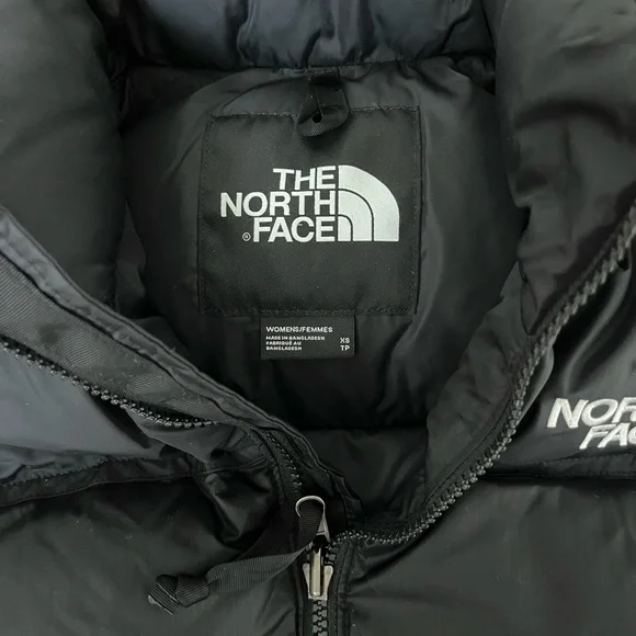 Women's The North Face Black Puffer Down Vest - Classic Logo - Picture 2 of 3